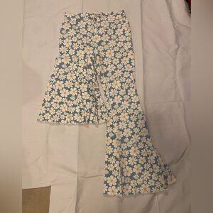 Peach Love California Blue and White Daisy Pants
